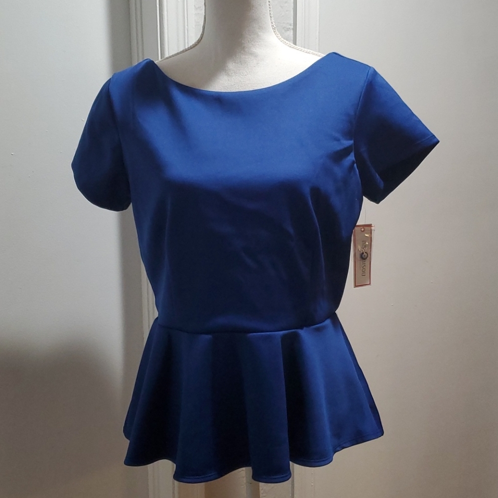 Bisou Bisou gorgeous blouse